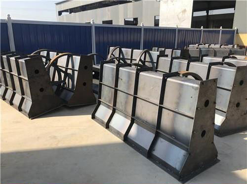 隔離墩鋼模具 隔離墩鋼模具